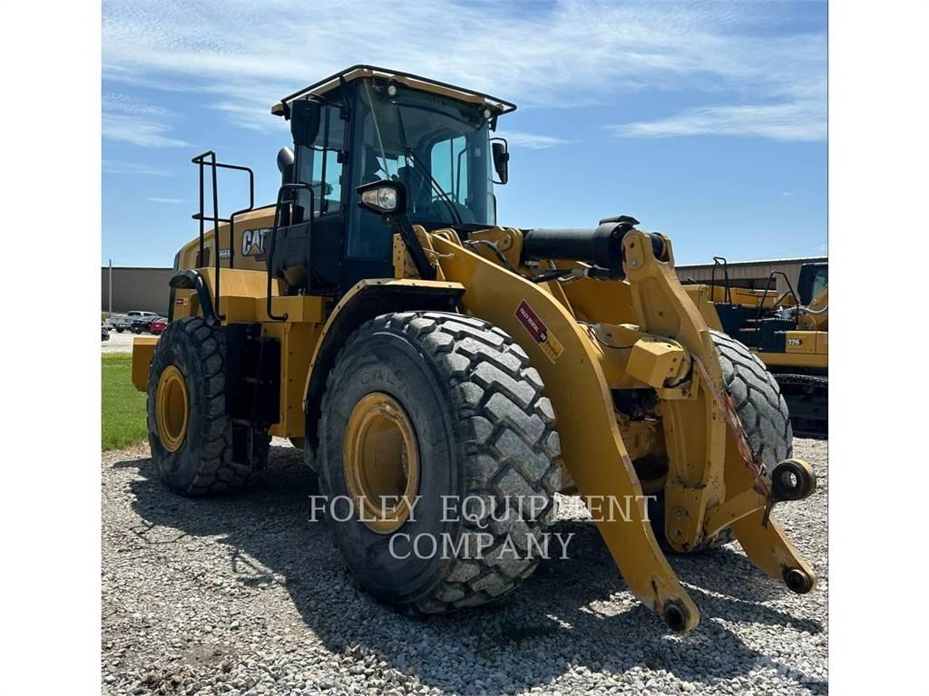 CAT 966M Chargeuse sur pneus