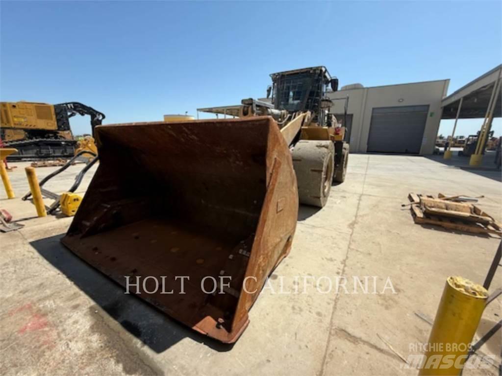 CAT 966M HL Chargeuse sur pneus