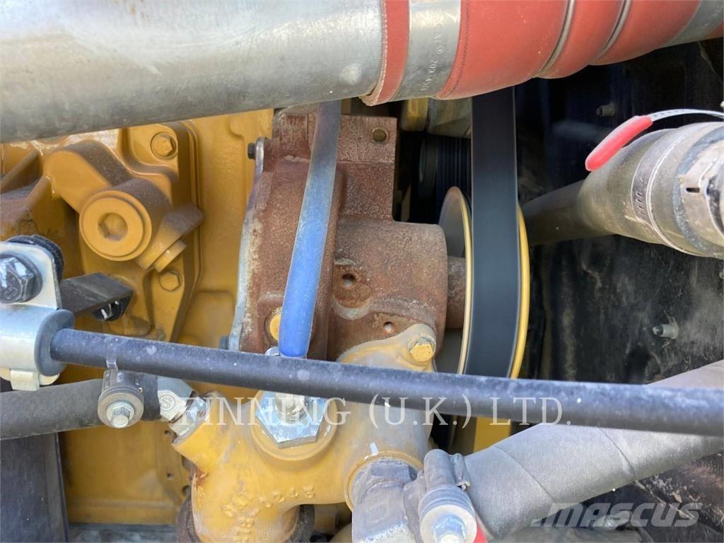 CAT 966M HL Chargeuse sur pneus