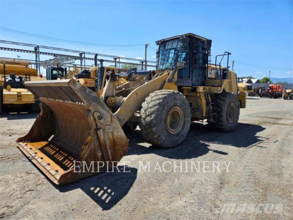 CAT 966M WH Chargeuse sur pneus
