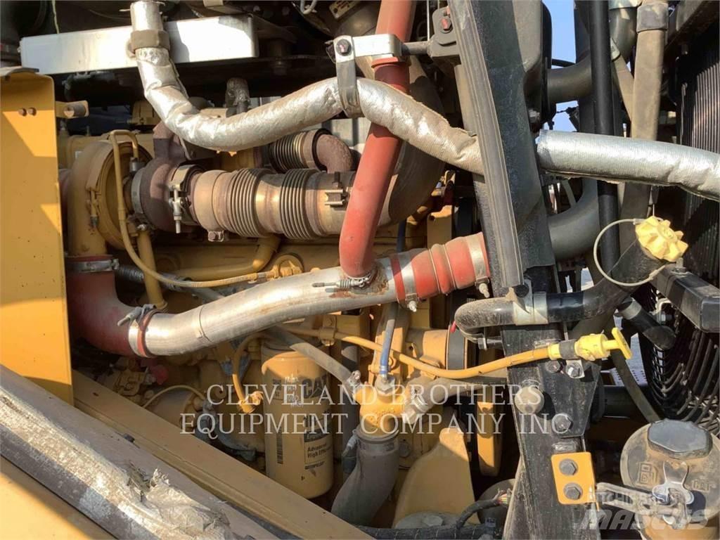CAT 966M XE Chargeuse sur pneus
