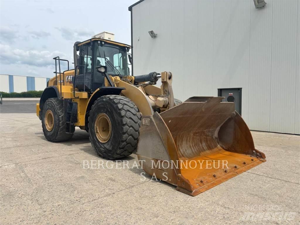 CAT 966M XE Chargeuse sur pneus
