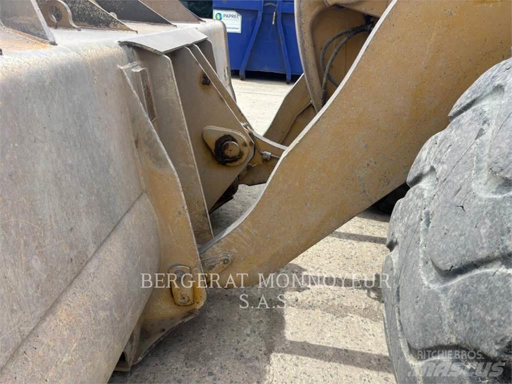 CAT 966M XE Chargeuse sur pneus