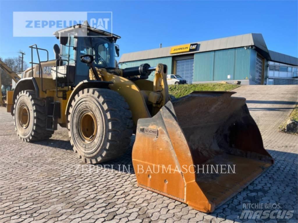 CAT 972 Chargeuse sur pneus