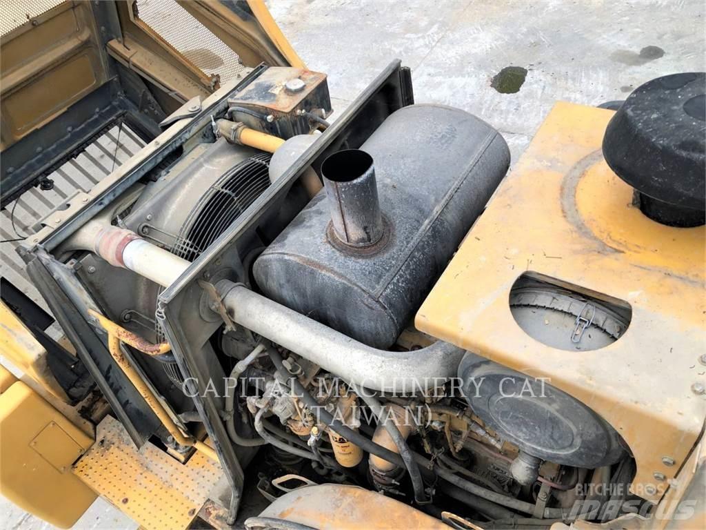 CAT 972H Chargeuse sur pneus