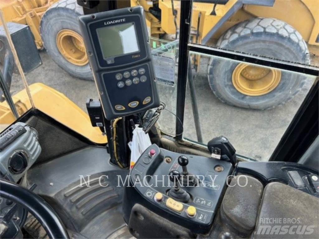 CAT 972H Chargeuse sur pneus