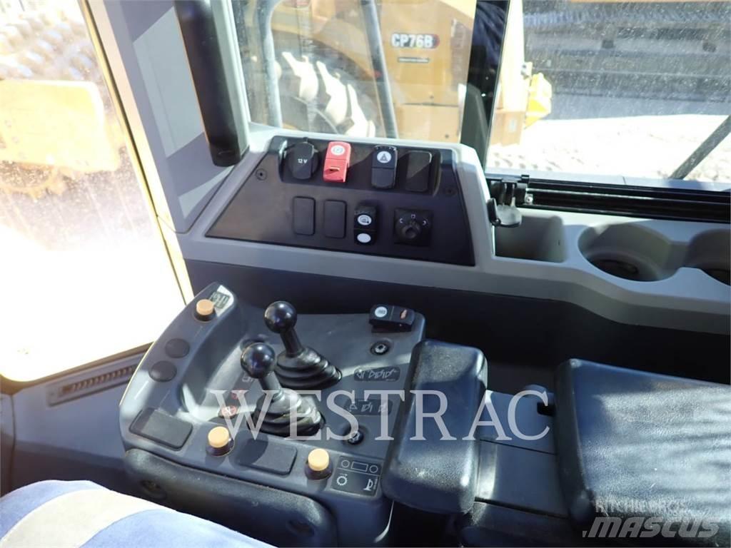 CAT 972M Chargeuse sur pneus