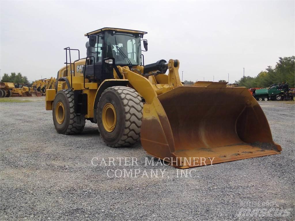 CAT 972M Chargeuse sur pneus