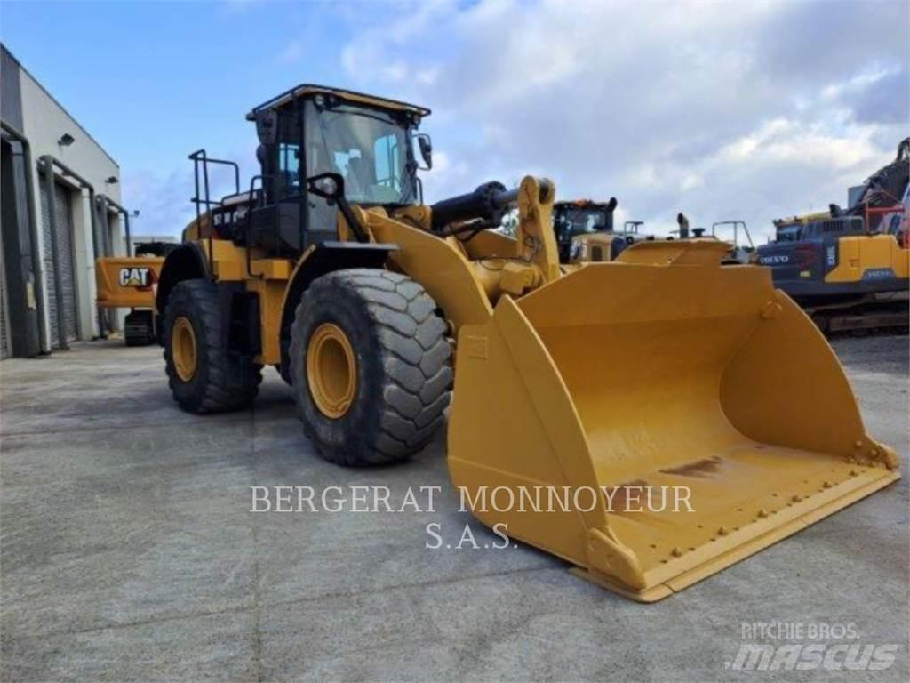 CAT 972M Chargeuse sur pneus