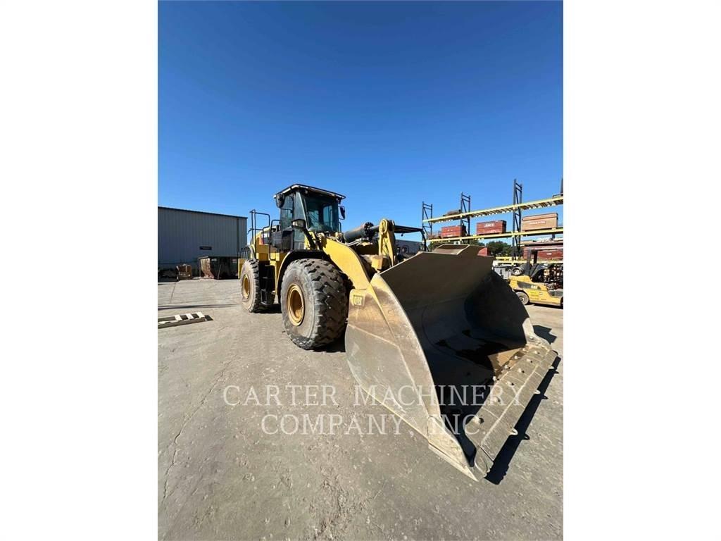 CAT 972M Chargeuse sur pneus