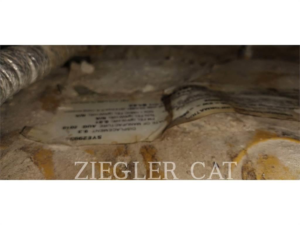 CAT 972M Chargeuse sur pneus