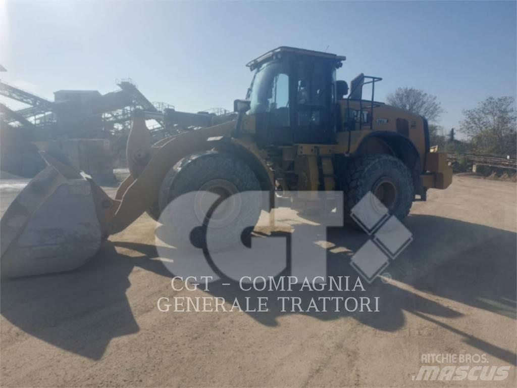CAT 972M Chargeuse sur pneus