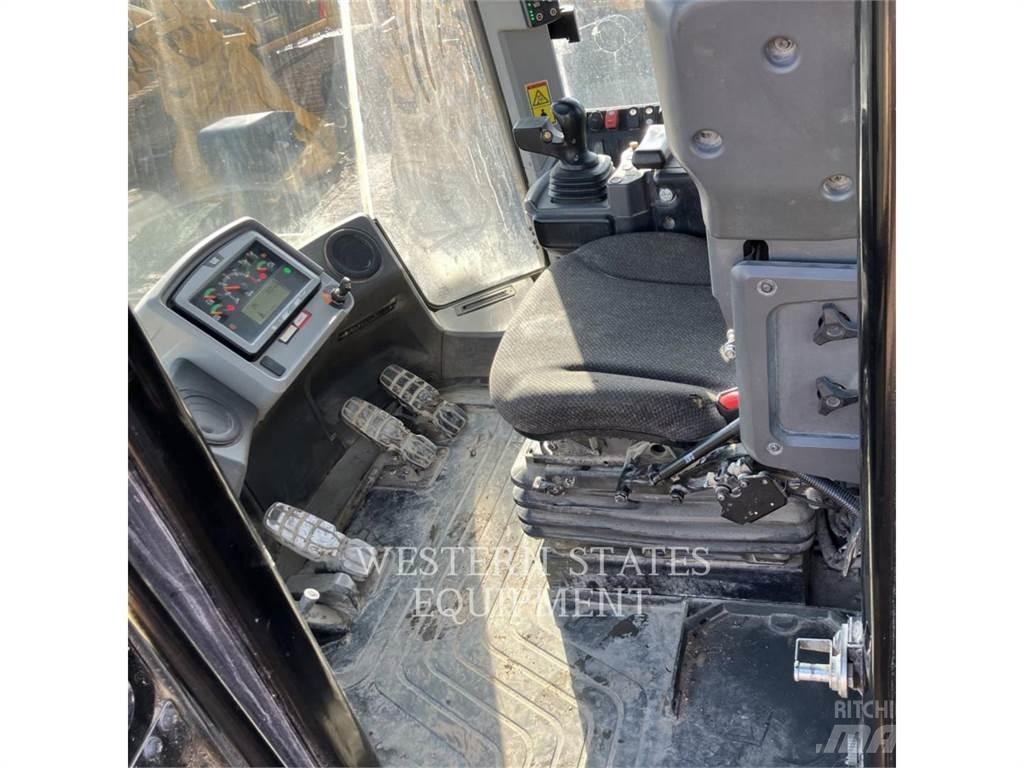 CAT 972M Chargeuse sur pneus