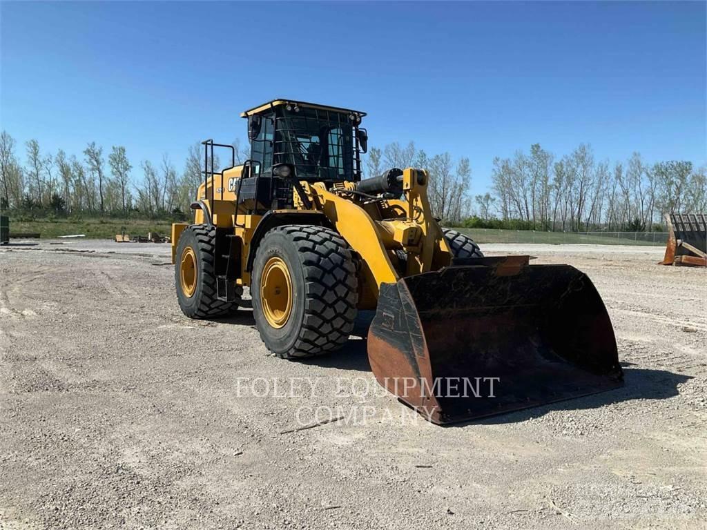 CAT 972M Chargeuse sur pneus