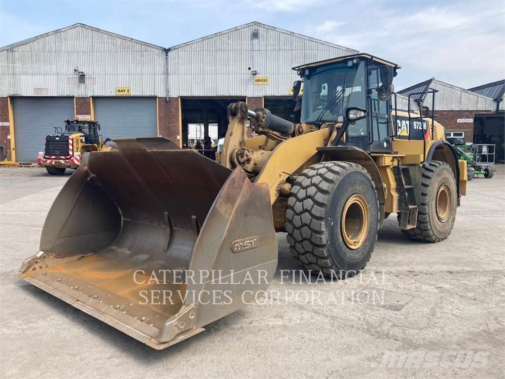 CAT 972M Chargeuse sur pneus