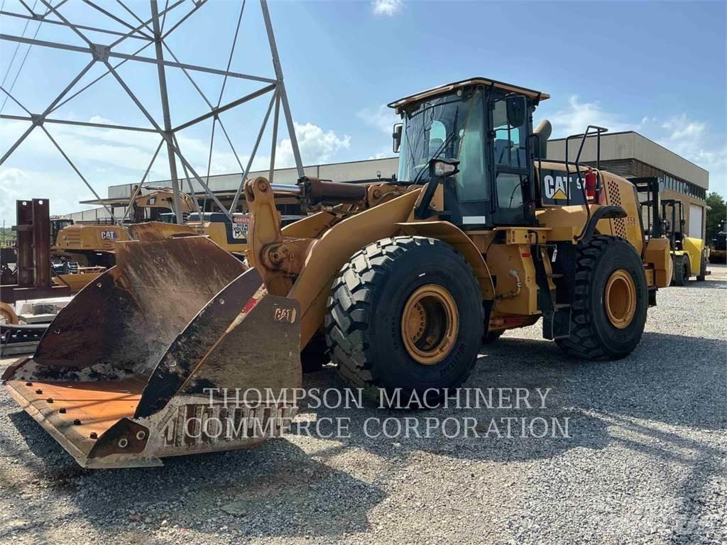 CAT 972M Chargeuse sur pneus