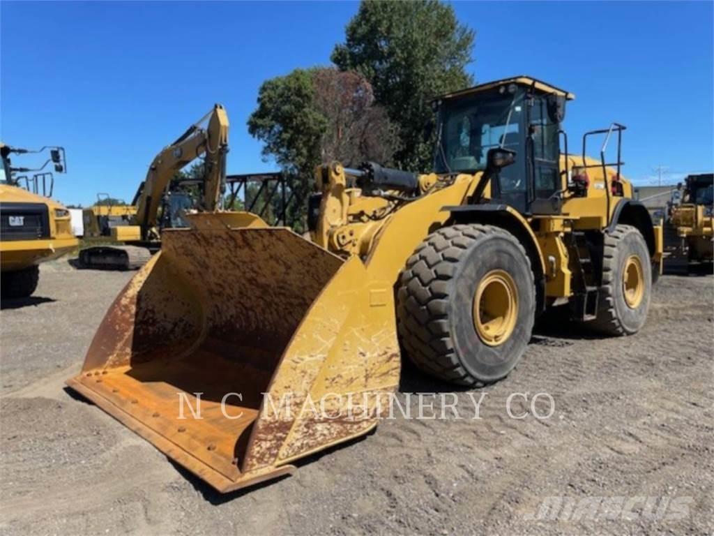 CAT 972M Chargeuse sur pneus