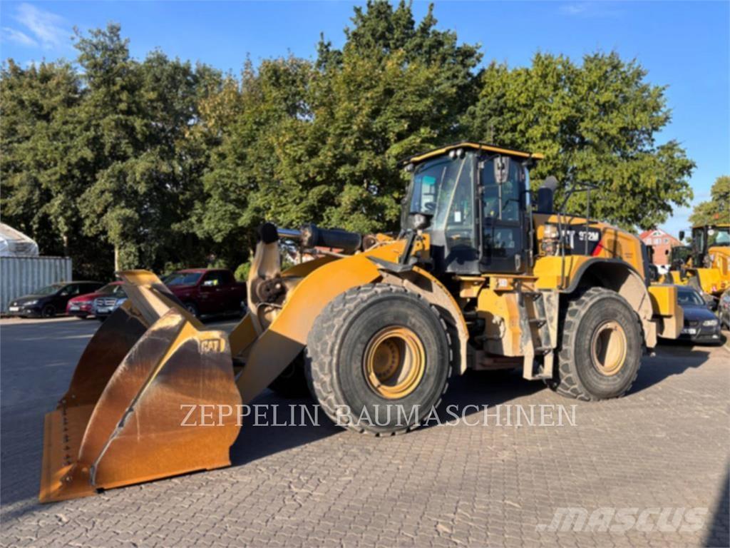 CAT 972M Chargeuse sur pneus
