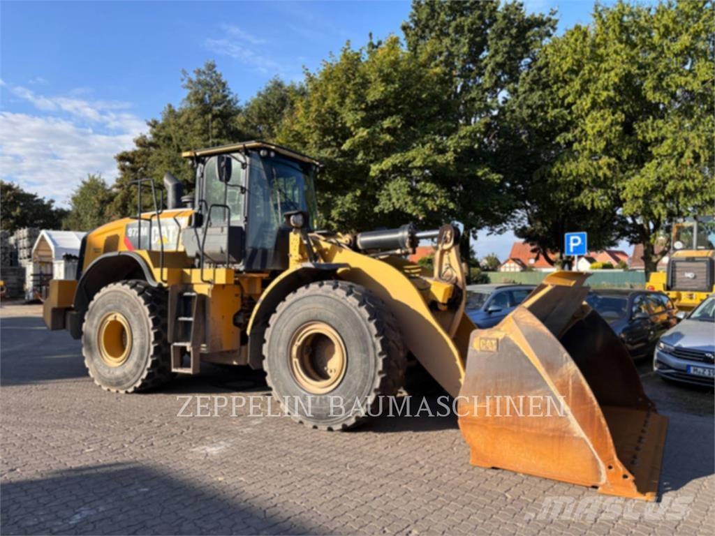 CAT 972M Chargeuse sur pneus