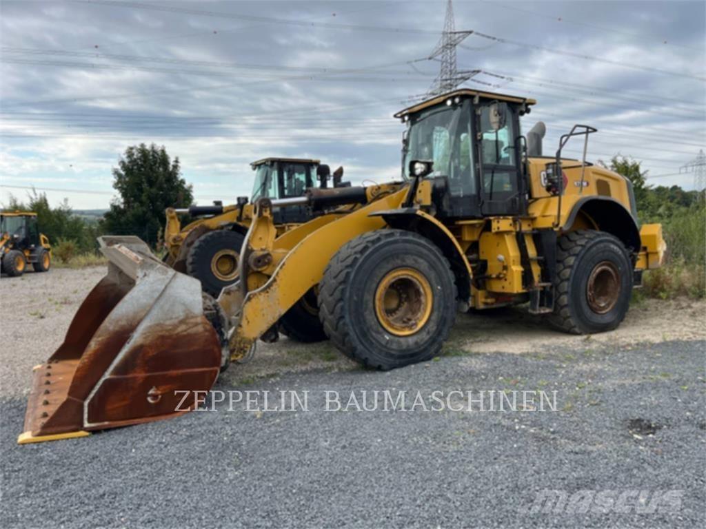 CAT 972M Chargeuse sur pneus