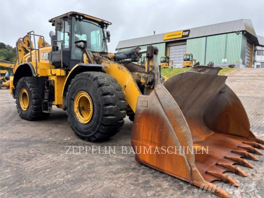 CAT 972M Chargeuse sur pneus