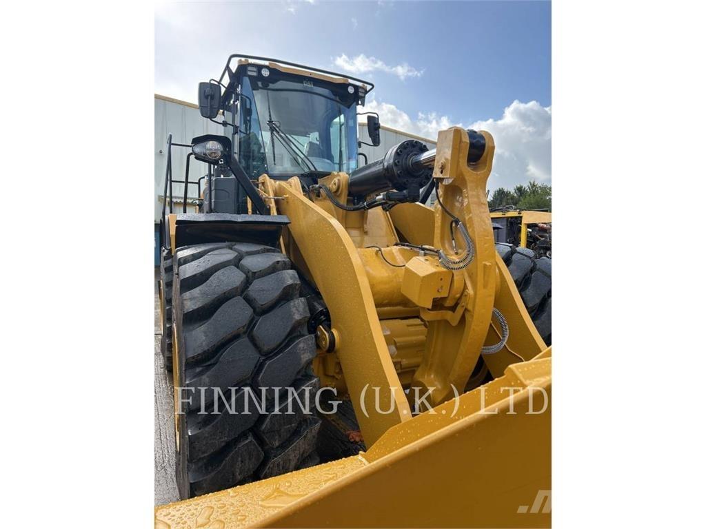 CAT 972M Chargeuse sur pneus