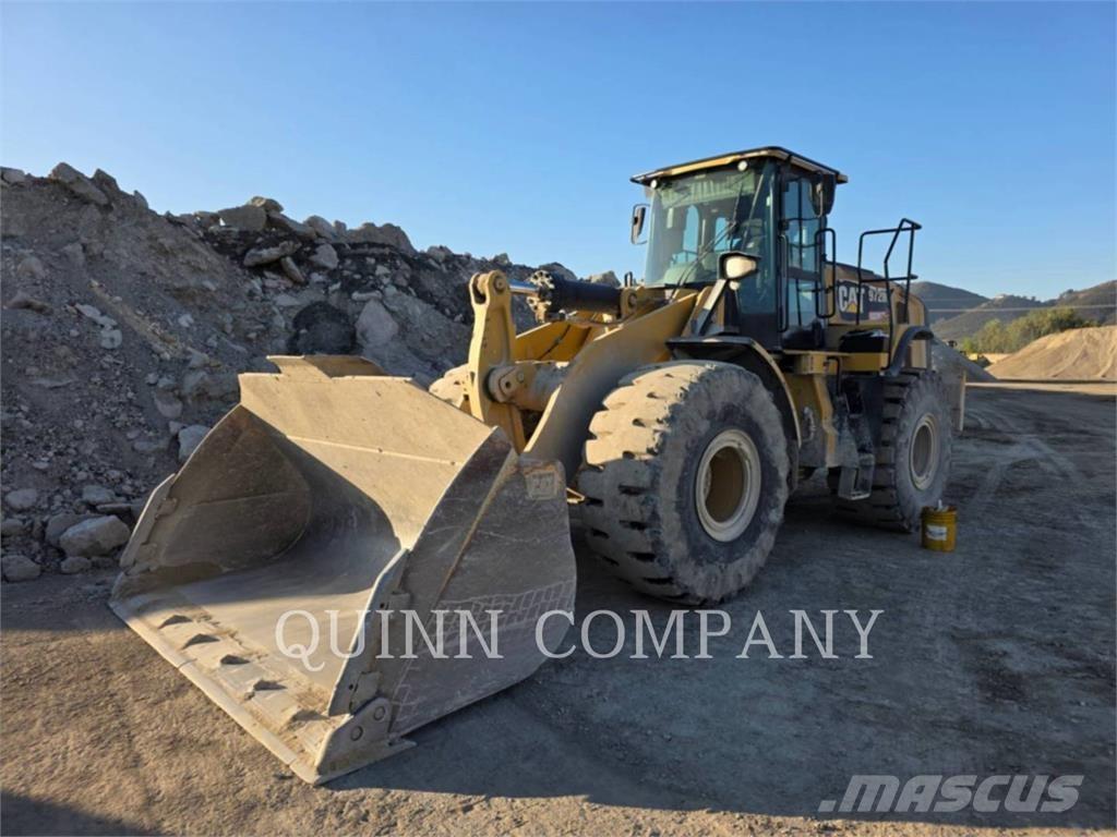 CAT 972M Chargeuse sur pneus