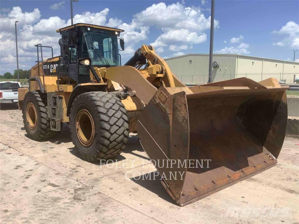 CAT 972M Chargeuse sur pneus