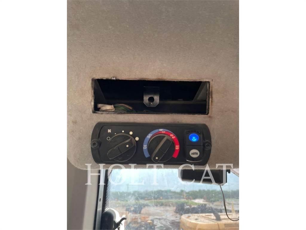 CAT 973K Chargeuse sur chenilles