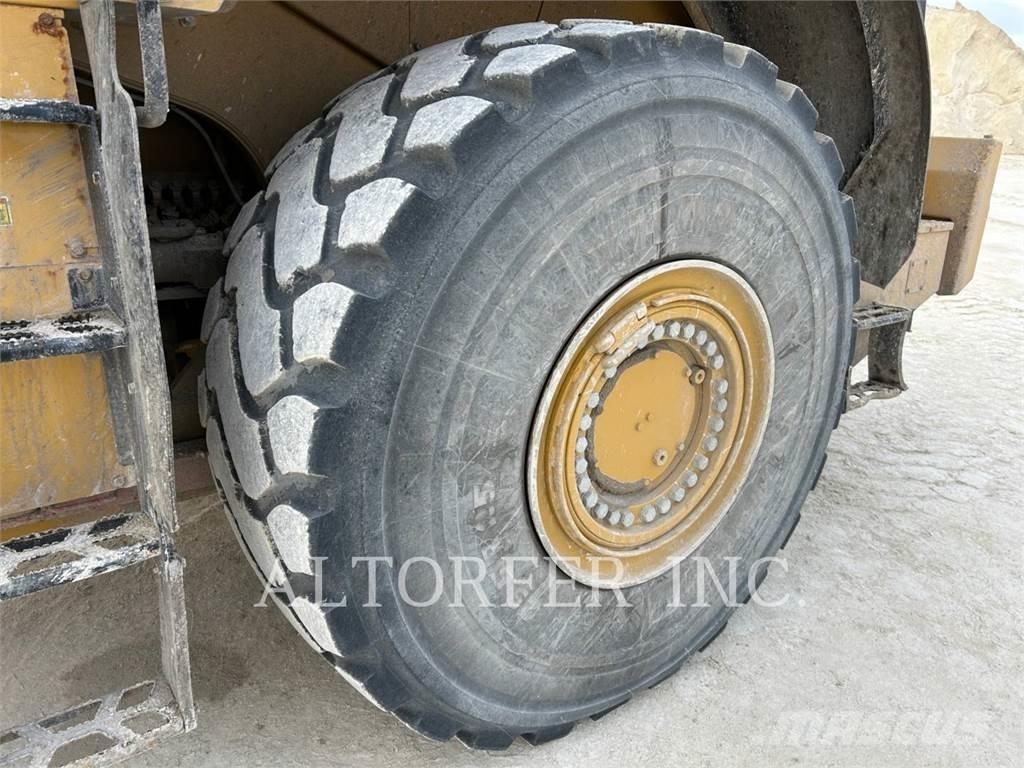 CAT 980-14 Chargeuse sur pneus