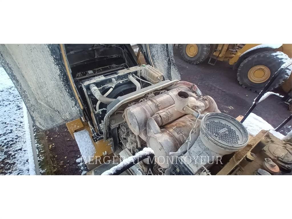 CAT 980M Chargeuse sur pneus