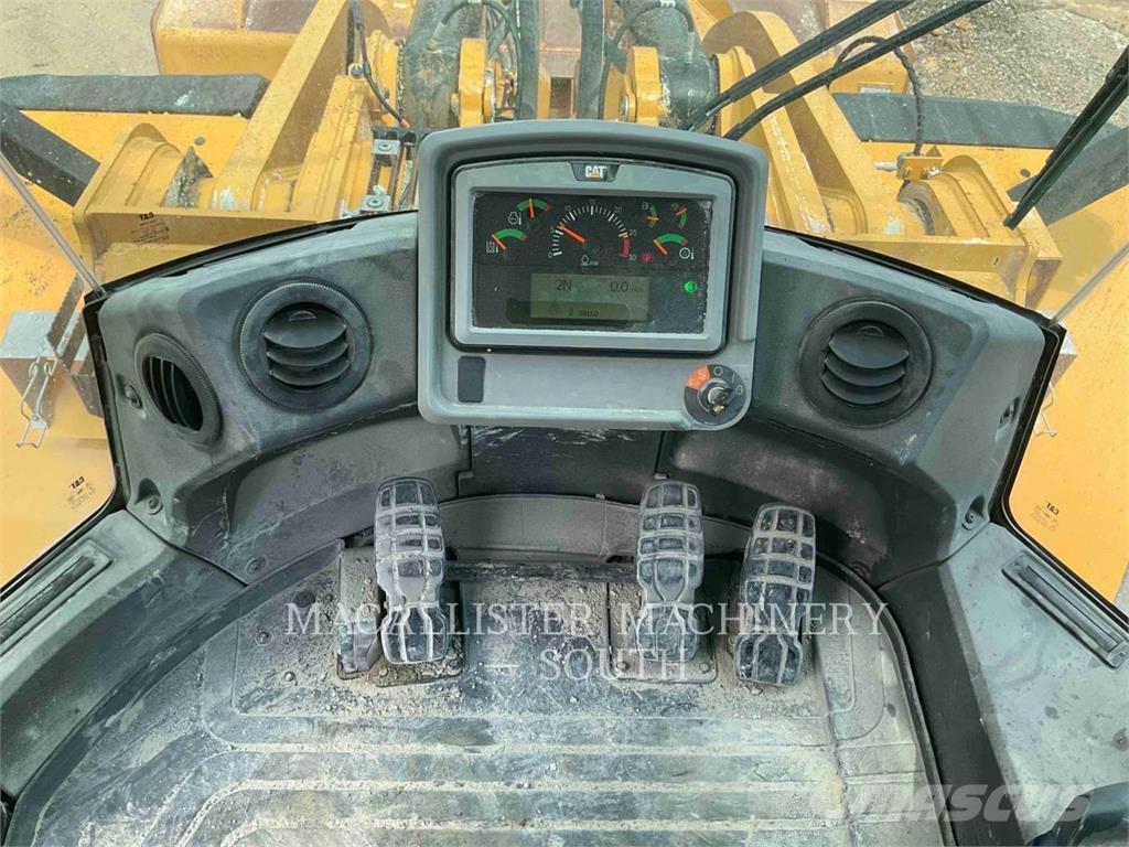 CAT 980M Chargeuse sur pneus
