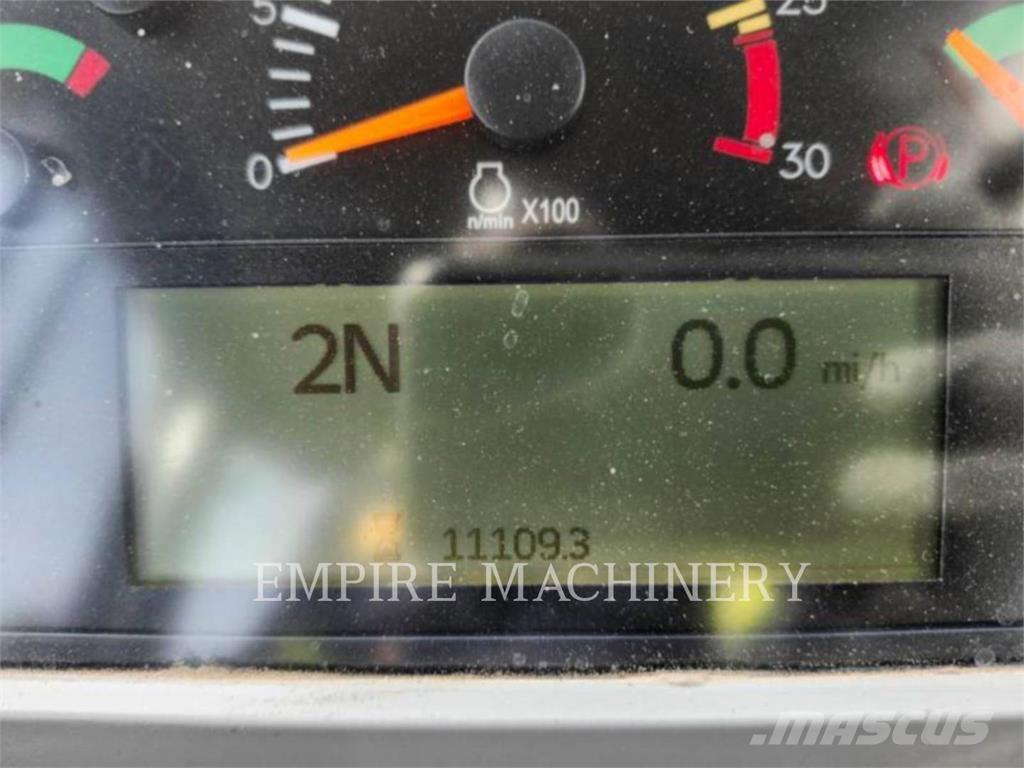 CAT 980M Chargeuse sur pneus