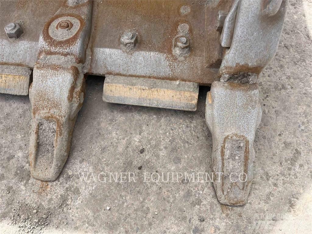 CAT 982 Chargeuse sur pneus