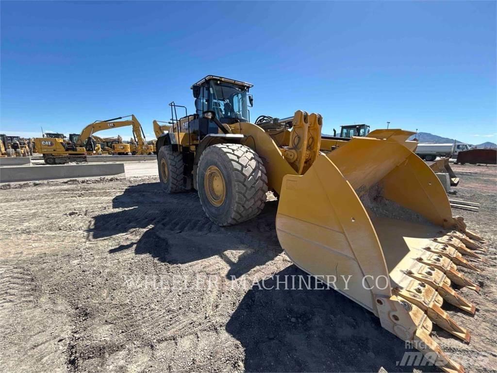 CAT 982 Chargeuse sur pneus