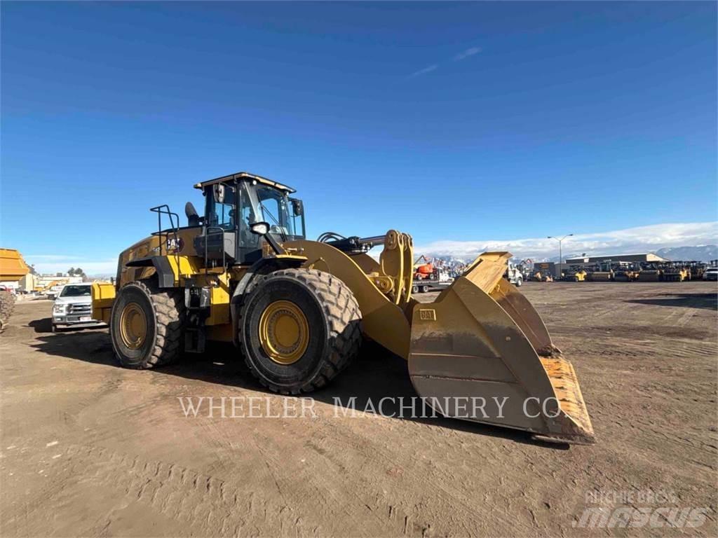 CAT 982 Chargeuse sur pneus