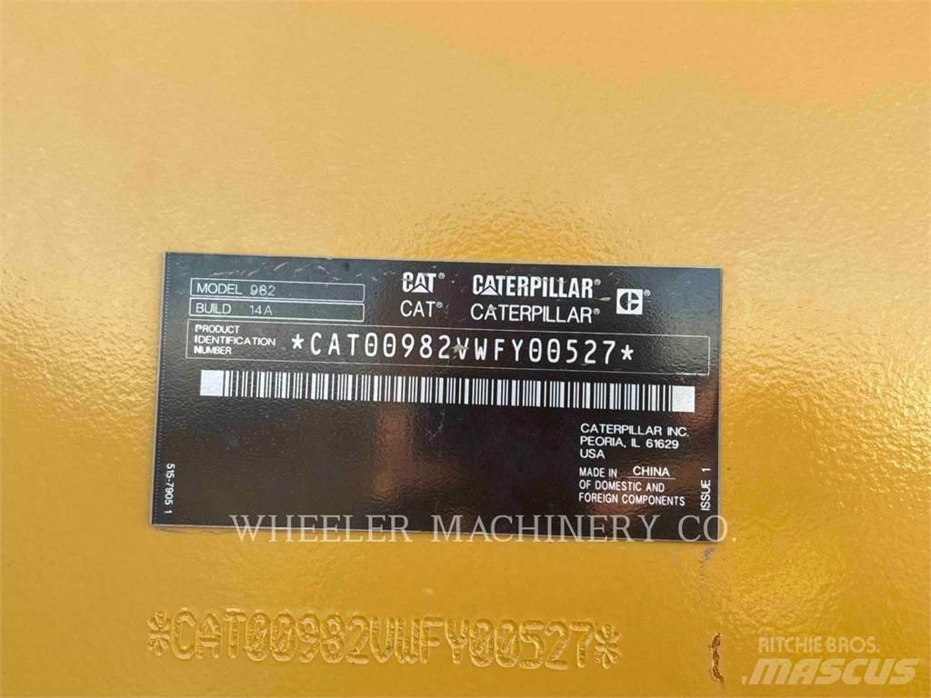 CAT 982 Chargeuse sur pneus