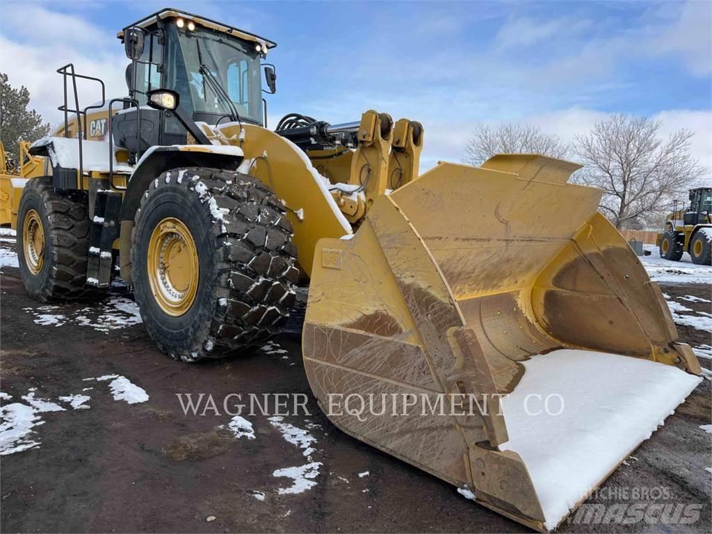 CAT 982 Chargeuse sur pneus