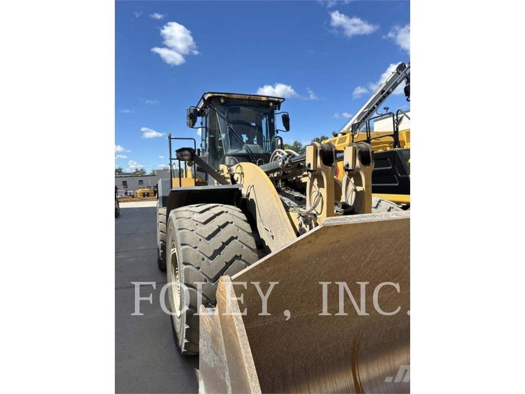 CAT 982-14XE Chargeuse sur pneus