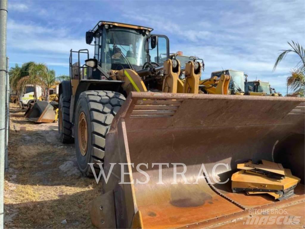 CAT 982M Chargeuse sur pneus