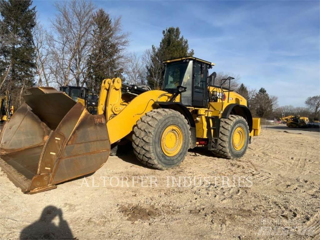 CAT 982M Chargeuse sur pneus