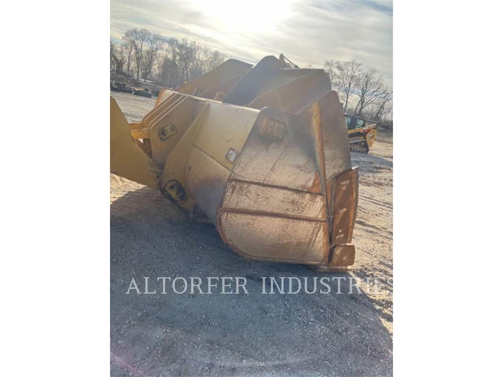 CAT 982M Chargeuse sur pneus