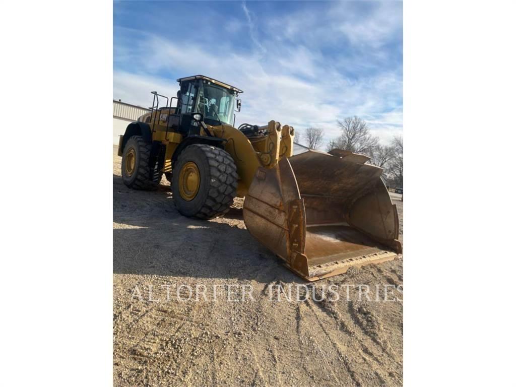 CAT 982M Chargeuse sur pneus