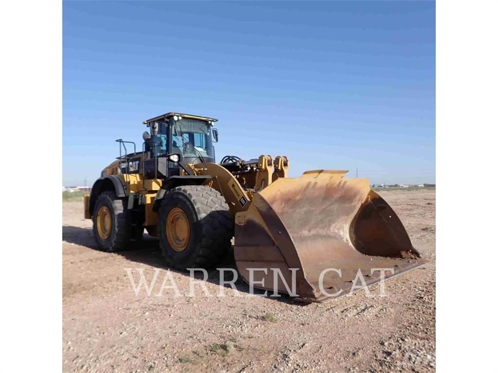CAT 982M Chargeuse sur pneus