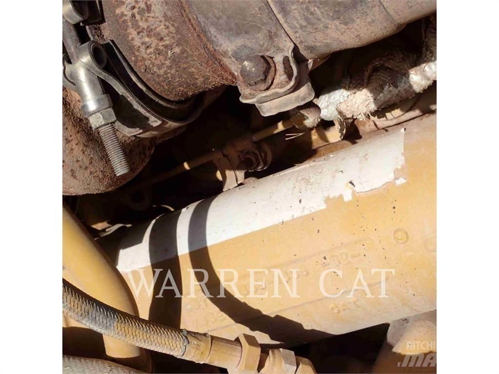 CAT 982M Chargeuse sur pneus