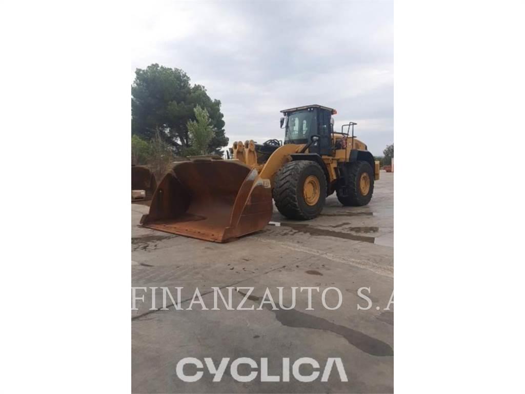 CAT 982M Chargeuse sur pneus