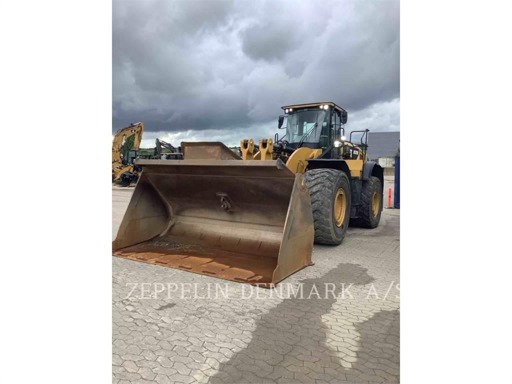 CAT 982M Chargeuse sur pneus