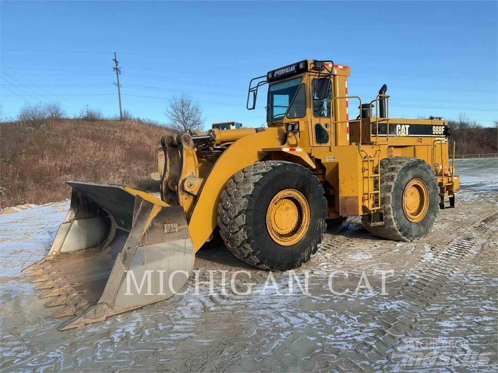CAT 988F Chargeuse sur pneus