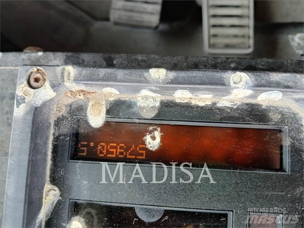 CAT 992G Chargeuse sur pneus