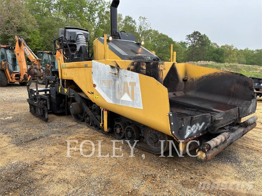 CAT AP-655D Finisseur